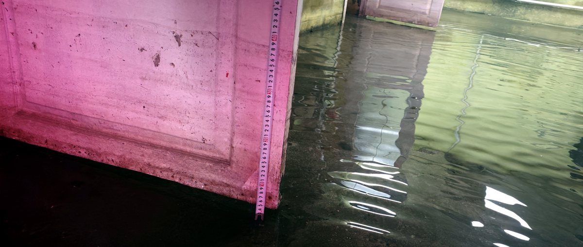 Замер уровня воды после залива